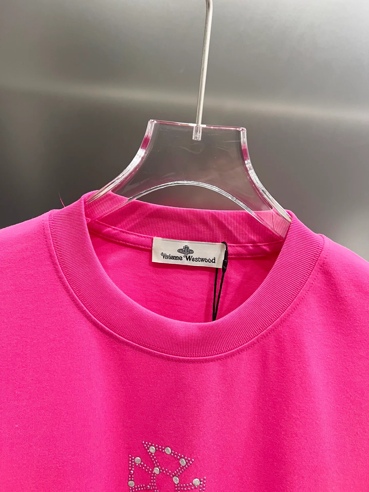 Vivienne* 2026 New Arrival logo Premium ！ Breathable ， Same Style Size S M L XL XXL Black White